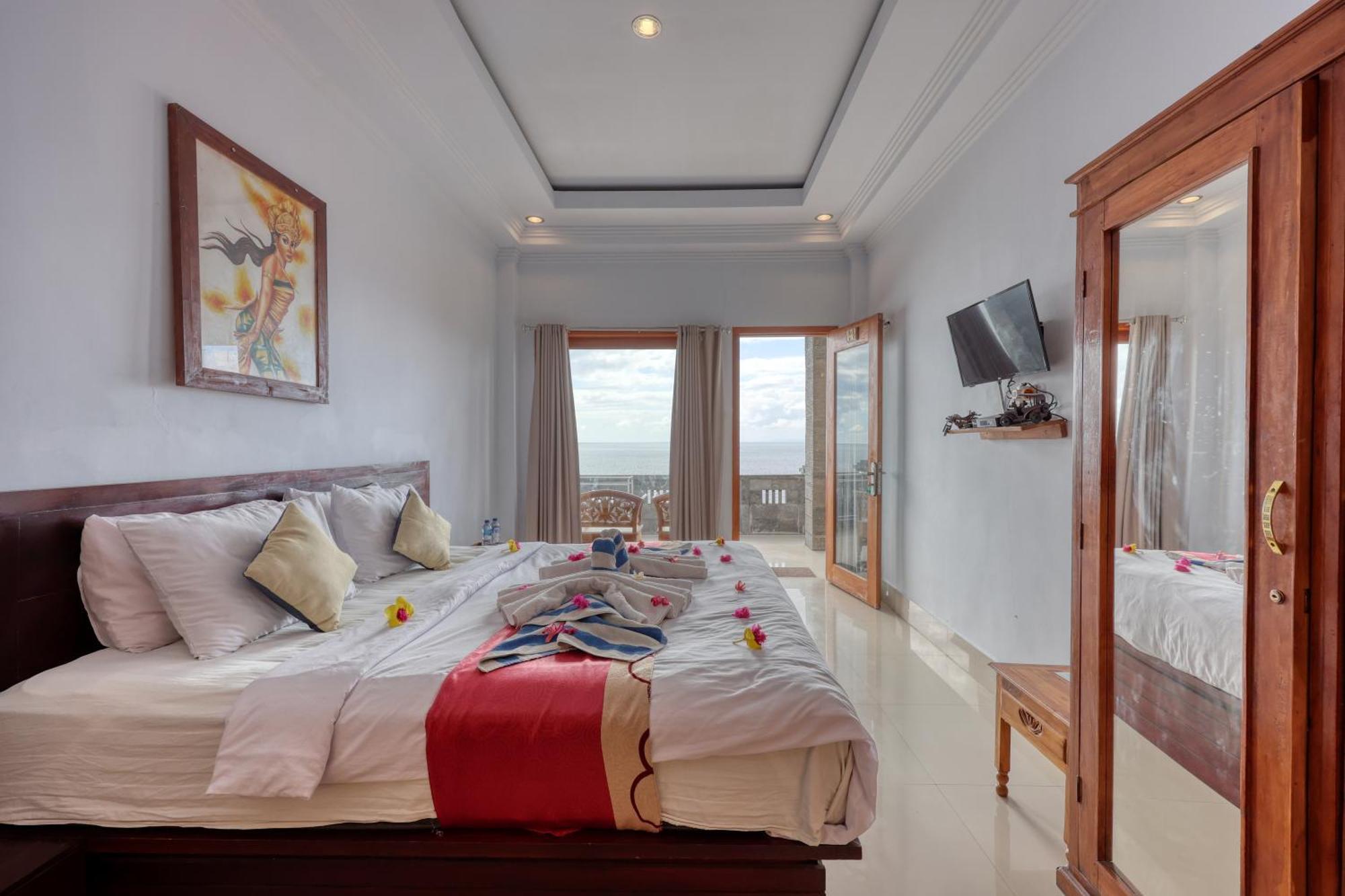 Manta Cottage Seaview Plus Batununggul Exterior photo