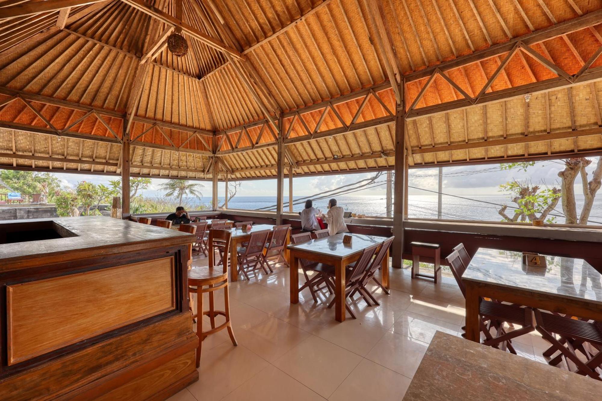 Manta Cottage Seaview Plus Batununggul Exterior photo