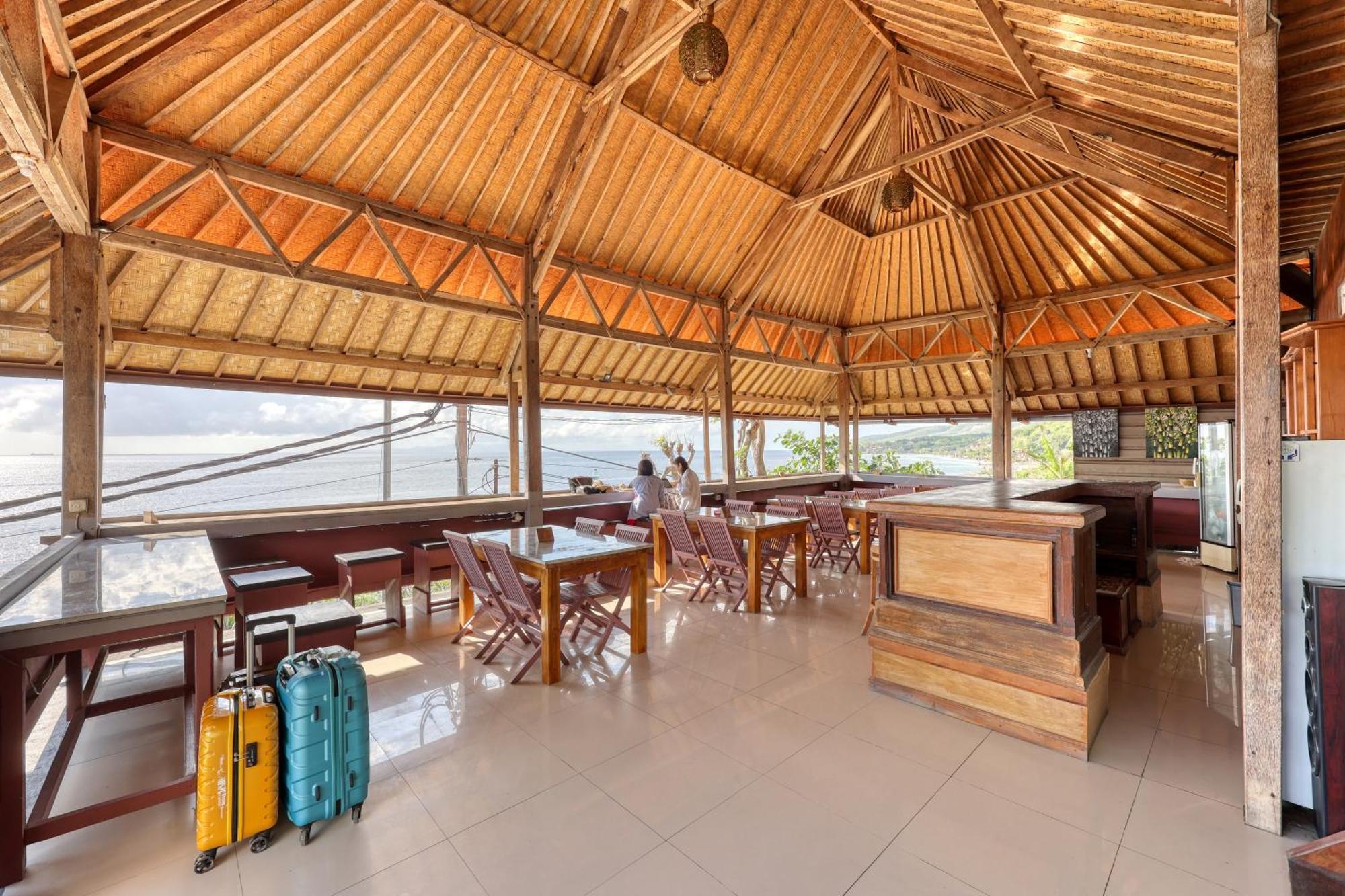 Manta Cottage Seaview Plus Batununggul Exterior photo