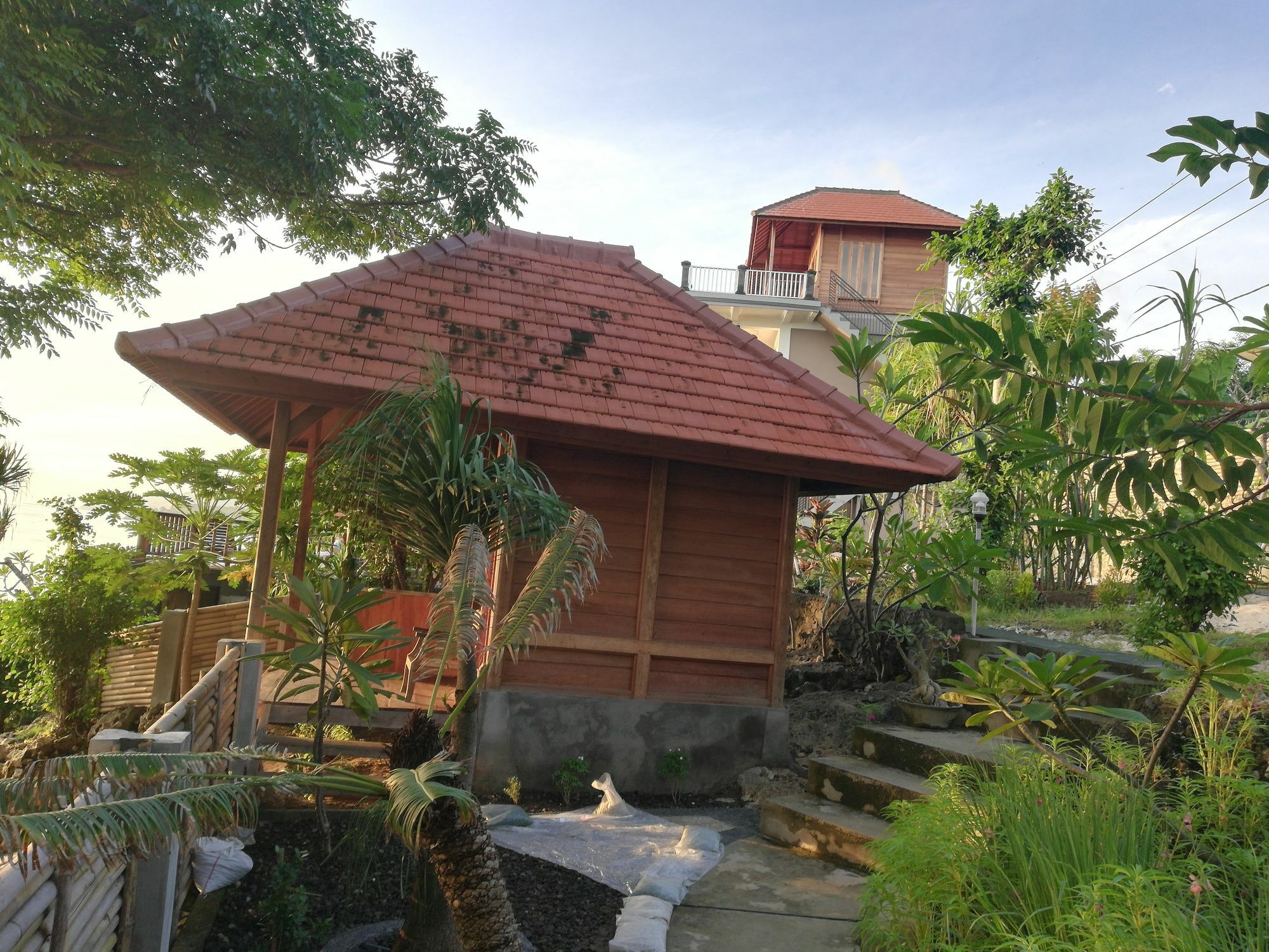 Manta Cottage Seaview Plus Batununggul Exterior photo